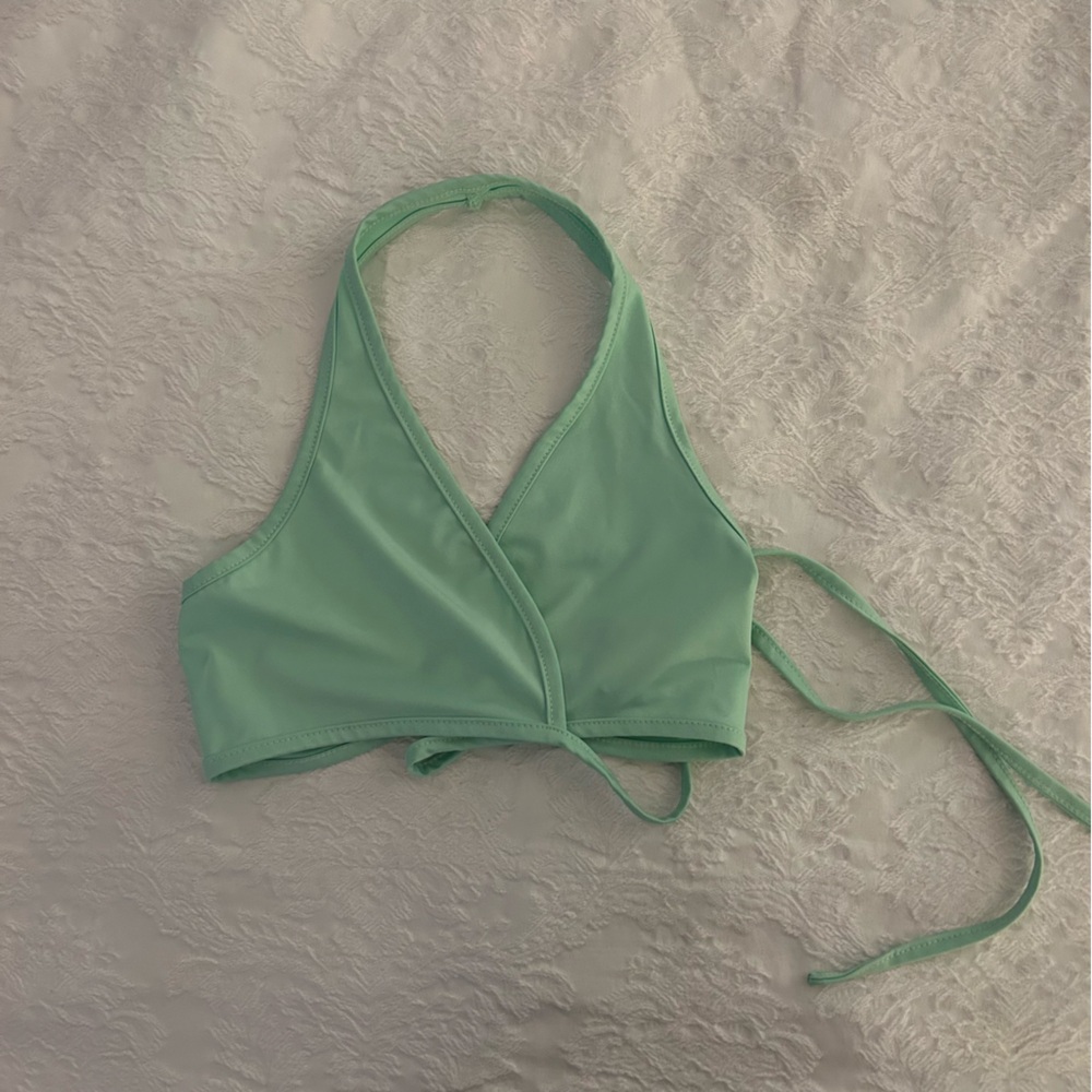 Crop top tie back